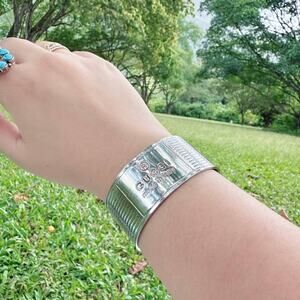 Vintage Gucci Cuff Bracelet 925 Sterling Made in Italy Authentic 56 grams